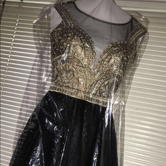 Ed Young Black and Gold Dress - Picture 7 of 7